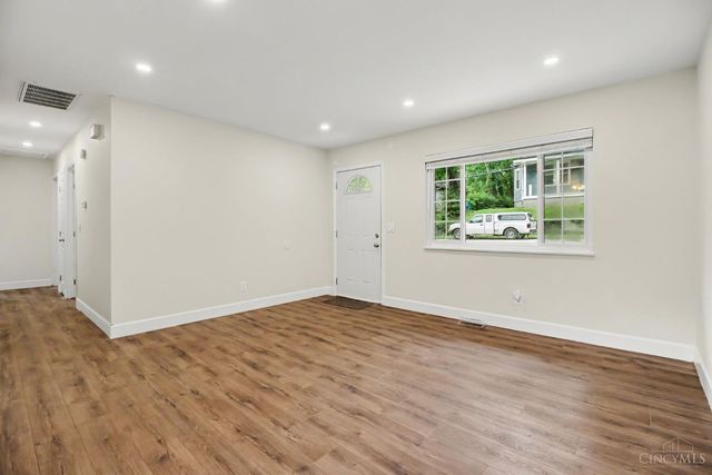 5116 Blaesi Street, Cincinnati, OH 45227