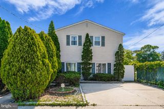 12 JACOBSON ST, Sayreville, NJ 08872