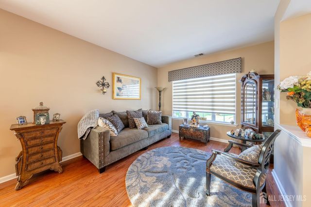 416 Melrose Way, Monroe, NJ 08831