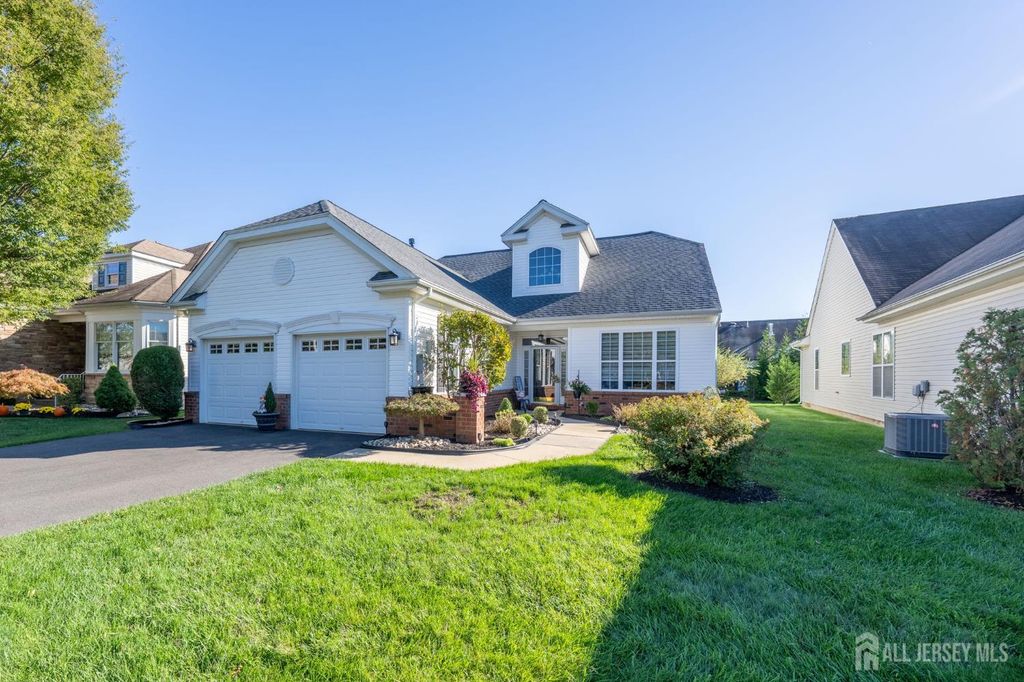 416 Melrose Way, Monroe, NJ 08831