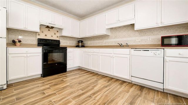 118 Woodbine Drive, Raeford, NC 28376