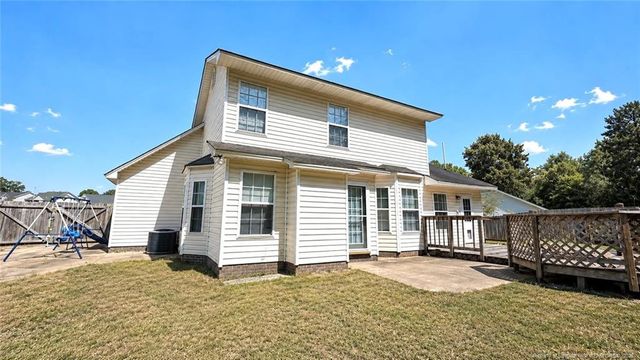 118 Woodbine Drive, Raeford, NC 28376