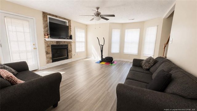 118 Woodbine Drive, Raeford, NC 28376