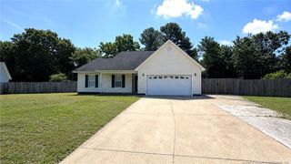 118 Woodbine Drive, Raeford, NC 28376