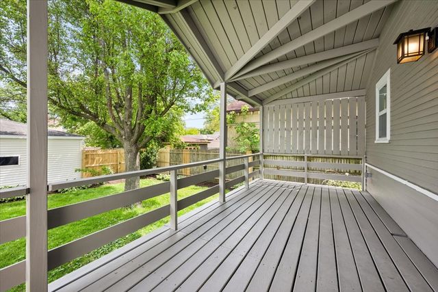 904 HAYES Avenue, Oak Park, IL 60302
