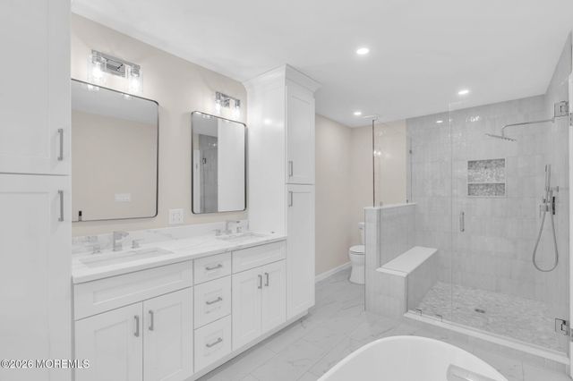 14 Mayfair Court, Little Silver, NJ 07739