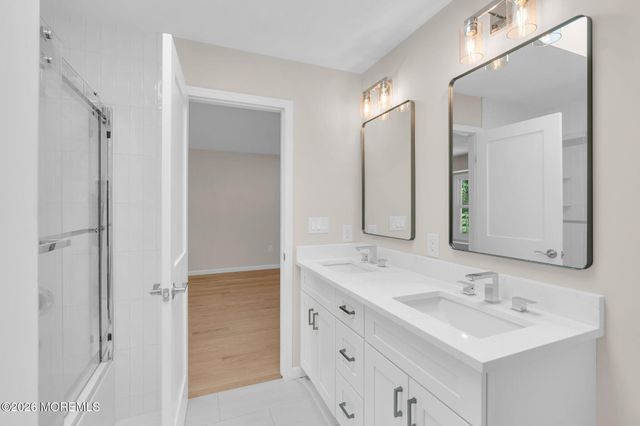 14 Mayfair Court, Little Silver, NJ 07739