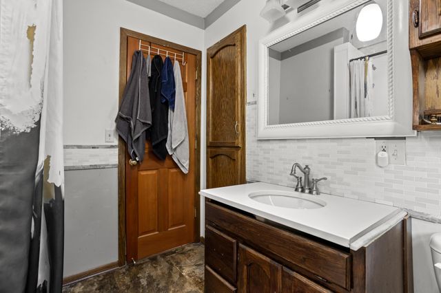 405 14th Street N, Moorhead, MN 56560