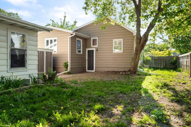 405 14th Street N, Moorhead, MN 56560