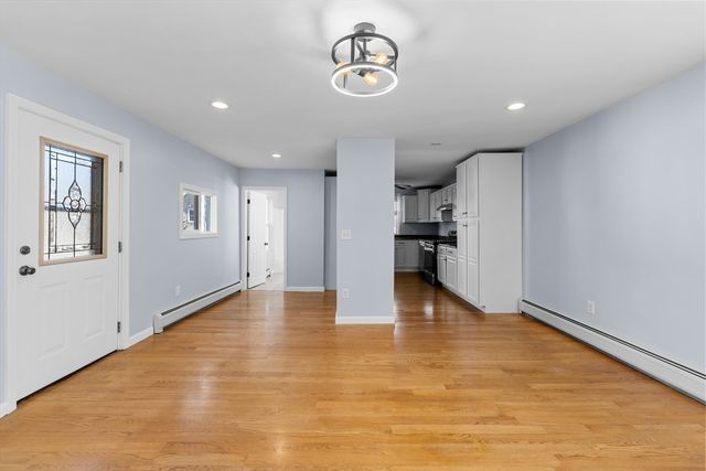 36 Mcclure Place, Fall River, MA 02720