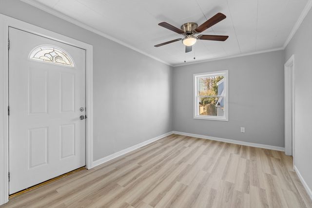 36 Mcclure Place, Fall River, MA 02720