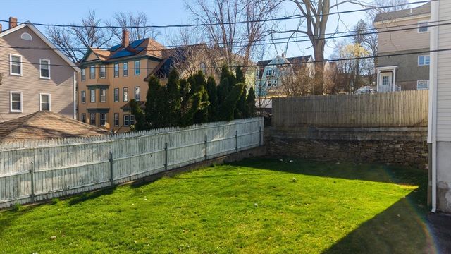 36 Mcclure Place, Fall River, MA 02720