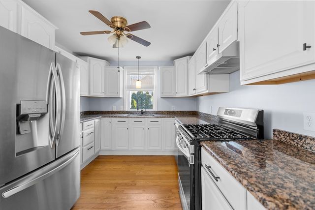 36 Mcclure Place, Fall River, MA 02720