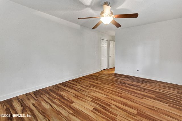 1800 PARK Avenue 232, Orange Park, FL 32073
