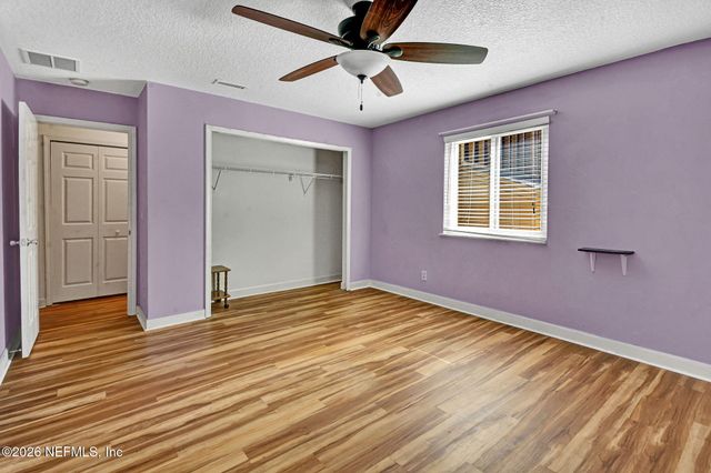 1800 PARK Avenue 232, Orange Park, FL 32073