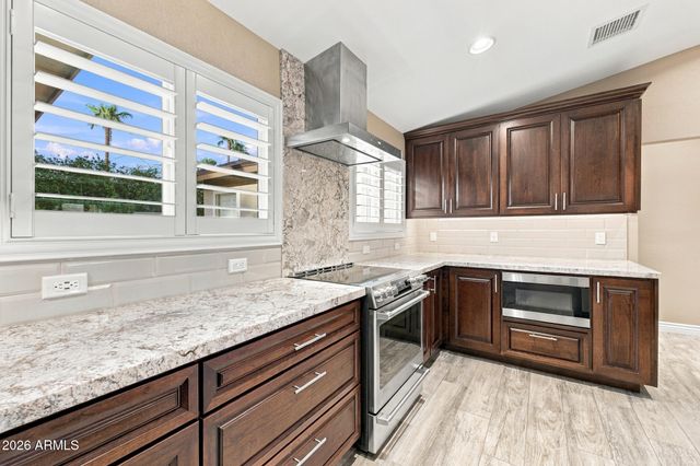 10720 E CLINTON Street, Scottsdale, AZ 85259