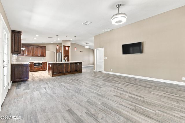 10720 E CLINTON Street, Scottsdale, AZ 85259