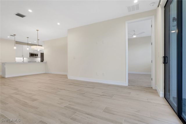 7540 Carnegie WAY, Naples, FL 34119