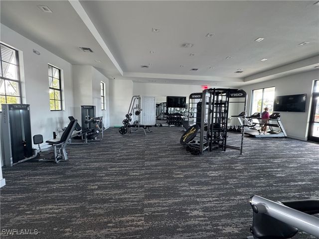 7540 Carnegie WAY, Naples, FL 34119