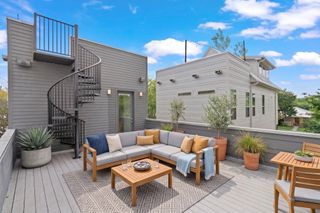 3010 E 18th 1/2 ST B, Austin, TX 78702