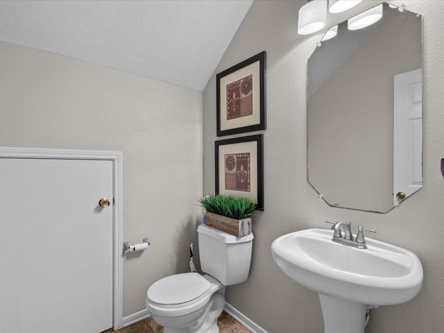 5922 Rosemary Circle, Baytown, TX 77521