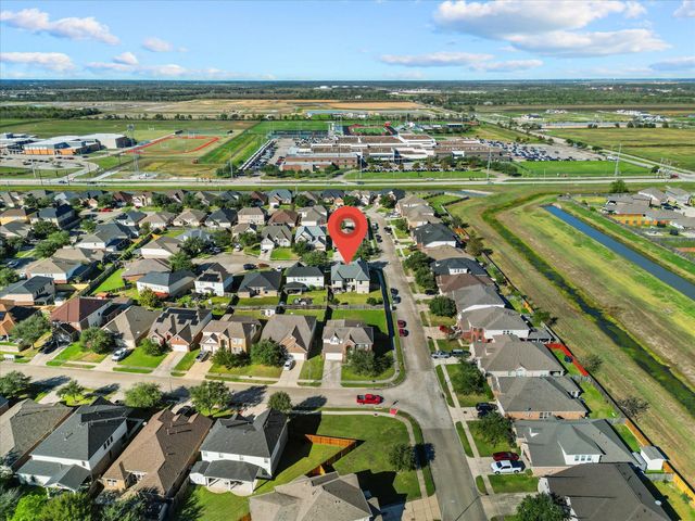 5922 Rosemary Circle, Baytown, TX 77521