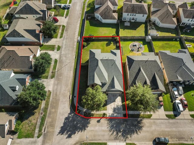 5922 Rosemary Circle, Baytown, TX 77521