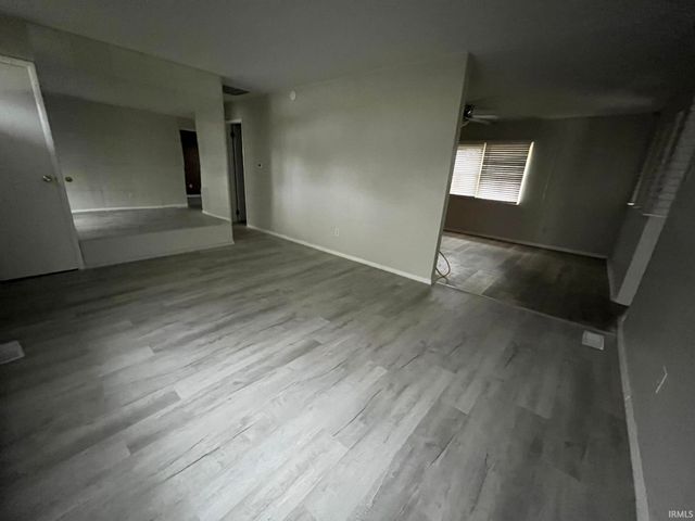 1333 Southlea Drive, South Bend, IN 46628