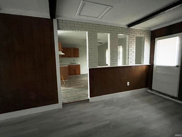 1333 Southlea Drive, South Bend, IN 46628