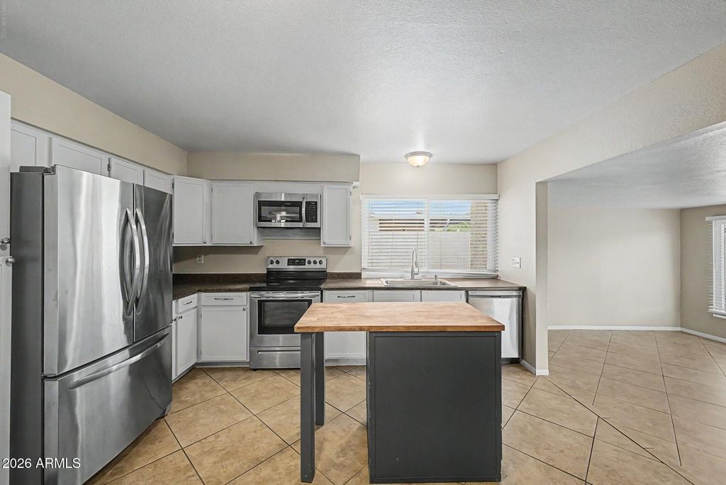 2235 W EL MORO Avenue, Mesa, AZ 85202 — photo 5