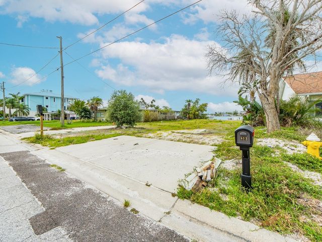 813 BAY POINT DRIVE, Madeira Beach, FL 33708