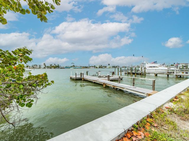 813 BAY POINT DRIVE, Madeira Beach, FL 33708