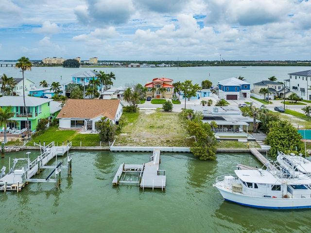 813 BAY POINT DRIVE, Madeira Beach, FL 33708