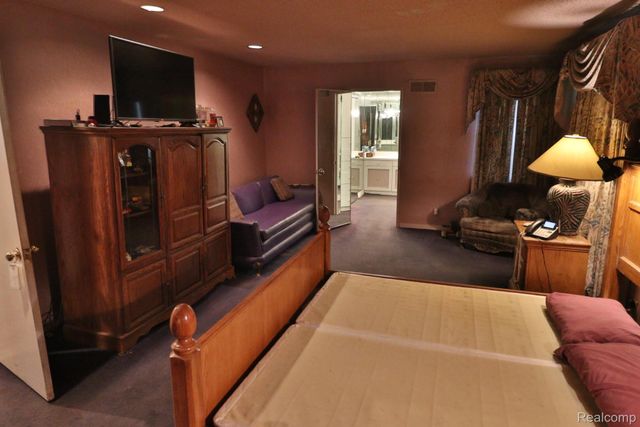 29200 Wildbrook Drive, Southfield, MI 48034