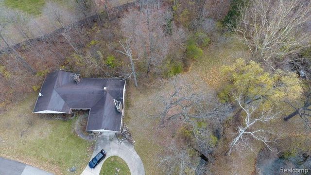 29200 Wildbrook Drive, Southfield, MI 48034