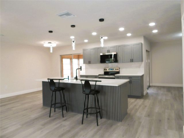 614 HUNTINGTON STREET, Brandon, FL 33511