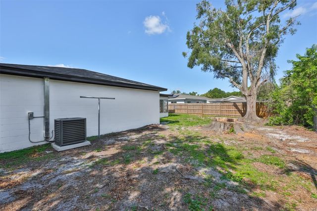 614 HUNTINGTON STREET, Brandon, FL 33511