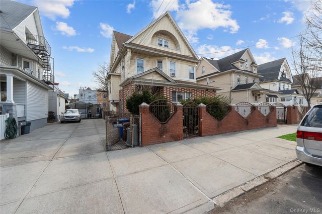 8745 114th Street, Richmond Hill, NY 11418