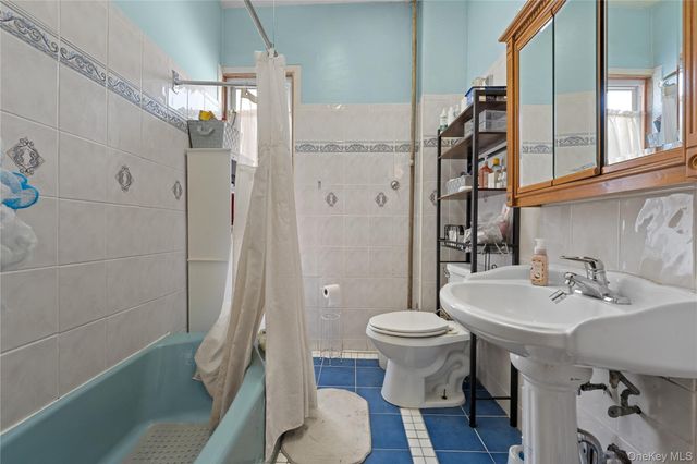 8745 114th Street, Richmond Hill, NY 11418
