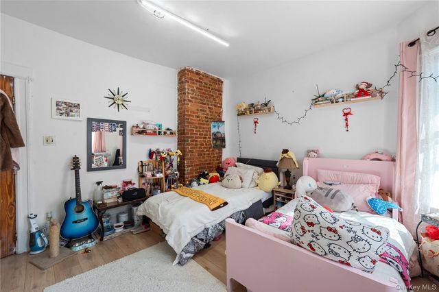 8745 114th Street, Richmond Hill, NY 11418