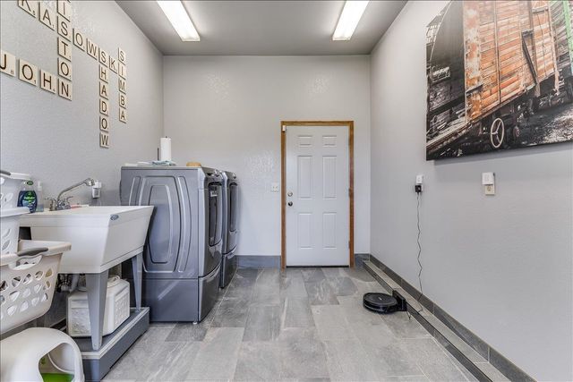400 E La Mesa, Derby, KS 67037