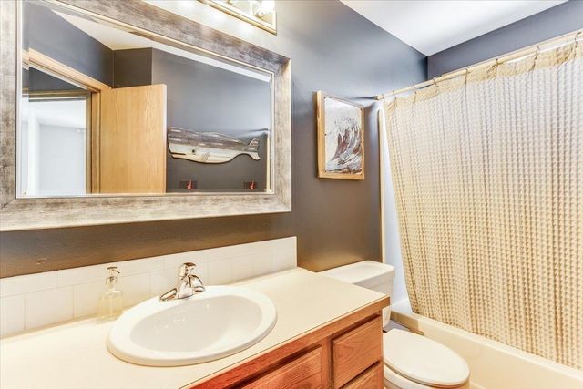 400 E La Mesa, Derby, KS 67037