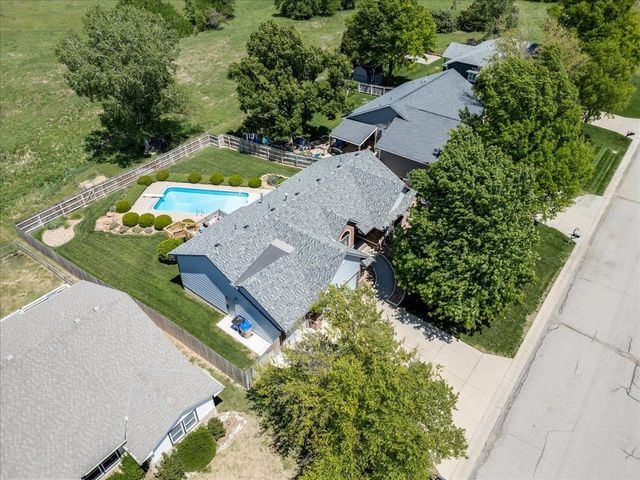 400 E La Mesa, Derby, KS 67037