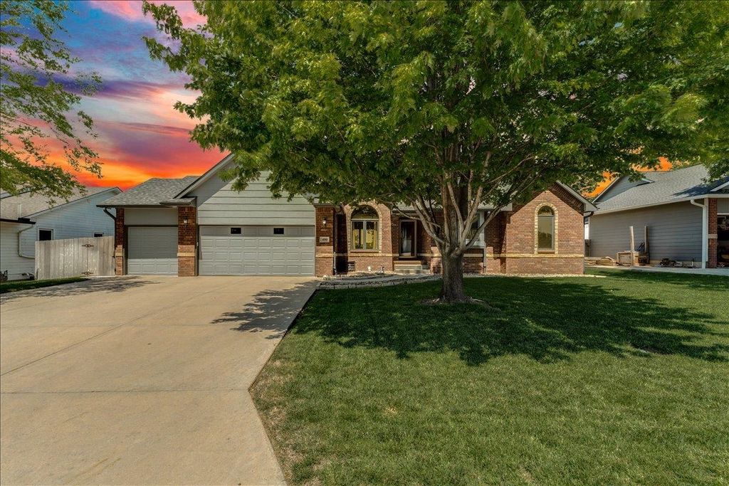 400 E La Mesa, Derby, KS 67037