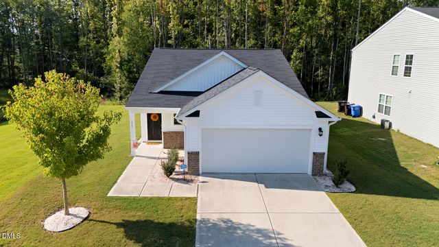 917 Bellewood Gardens Drive, Angier, NC 27501