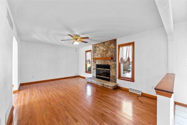 104 Pagano Dr, Hempfield Twp, PA 15672