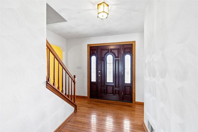 104 Pagano Dr, Hempfield Twp, PA 15672