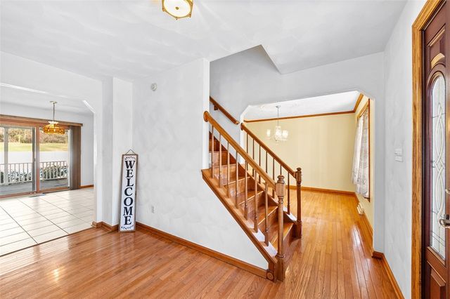 104 Pagano Dr, Hempfield Twp, PA 15672