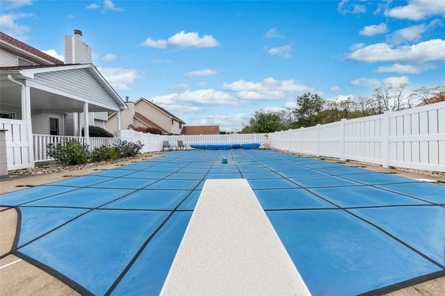 104 Pagano Dr, Hempfield Twp, PA 15672