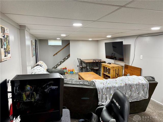 1033 Westmont Circle, Springfield, OH 45503